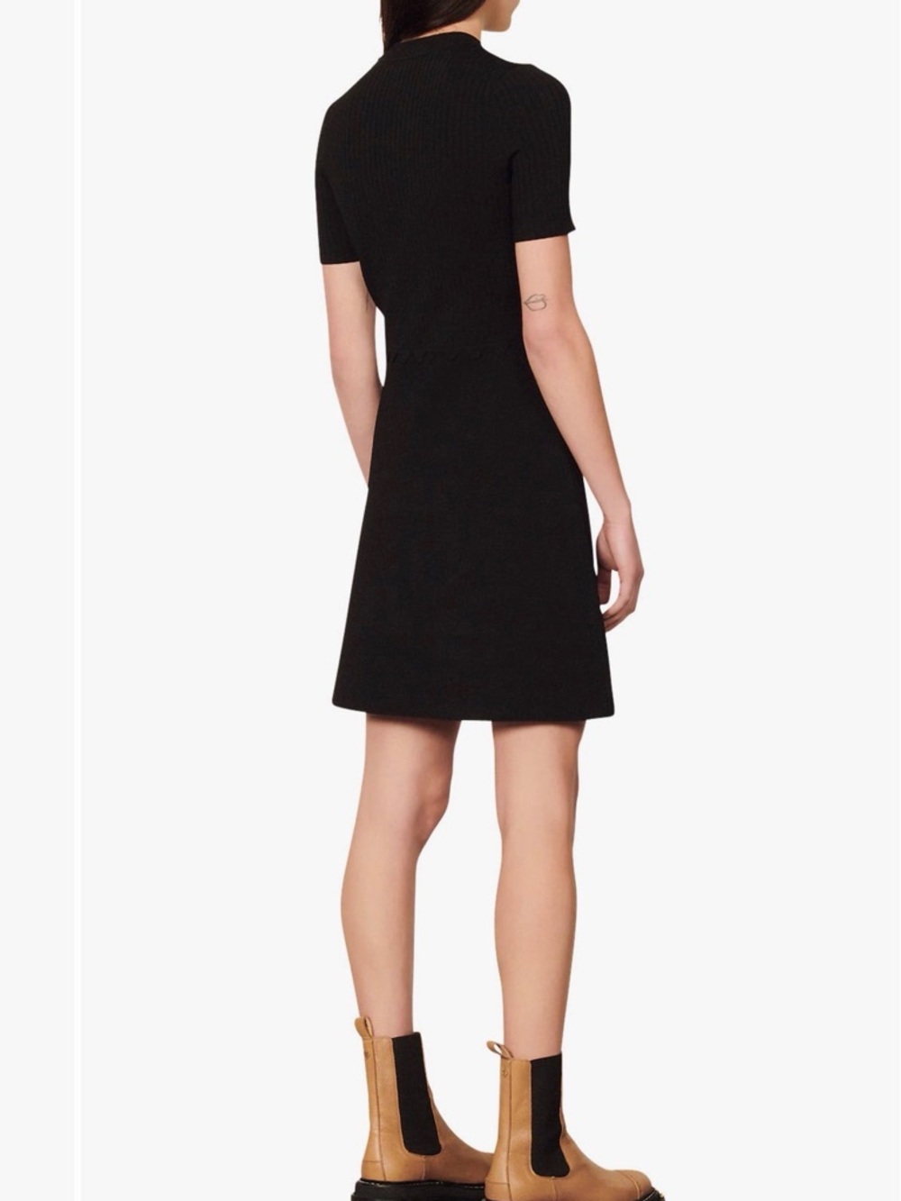 Sandro Black Short-Sleeve Knit Dress with Gold Sz 8/40 - Picture 2 of 12